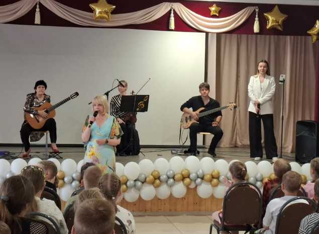 «Экспромт» выступил в школе № 78 города Пензы